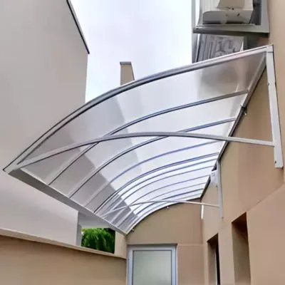 Toldo Fixo de Policarbonato Alveolar